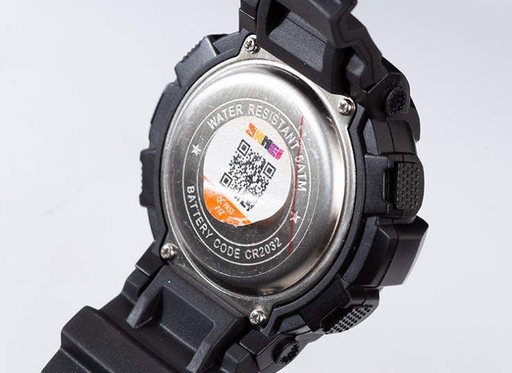 ساعت مچی دیجیتالی مردانه SKMEI