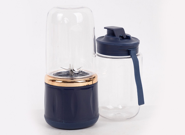 شیکر شارژی small juicer