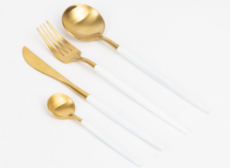 ست 4 عددی قاشق چنگال طلایی