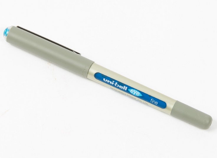 روان نویس uni ball