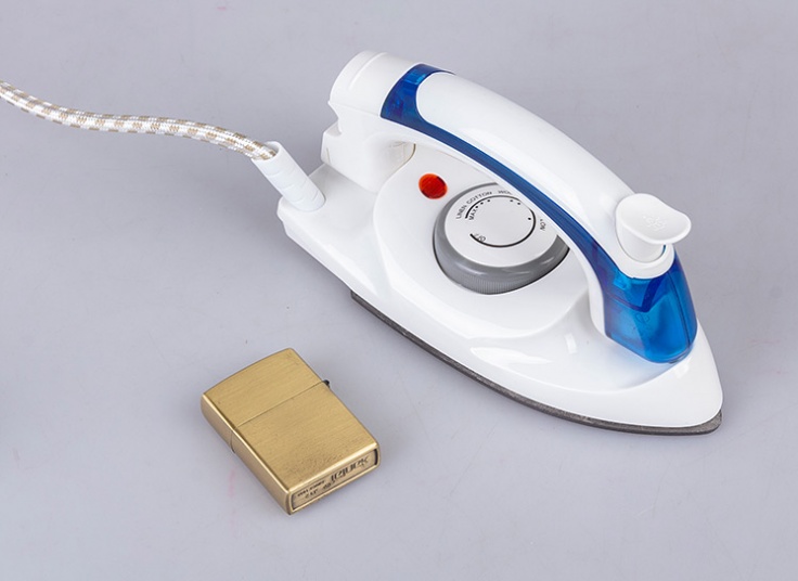 اتو بخار مسافرتی H&F