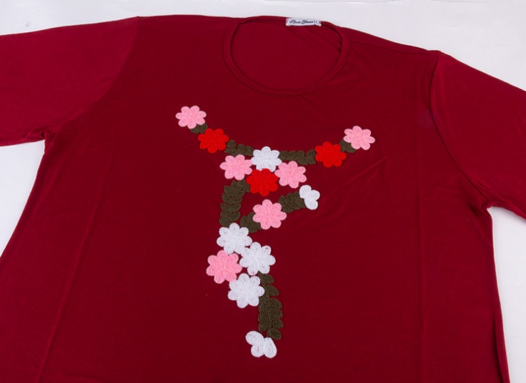 تیشرت زنانه گلدوزی شده Petal