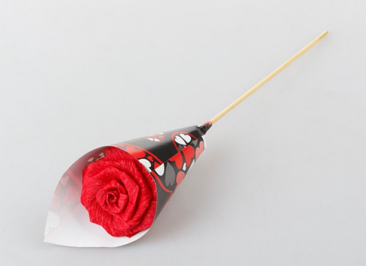 گل رز کاغذی