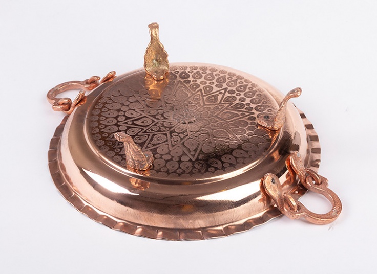 ظروف مسی طرحدار