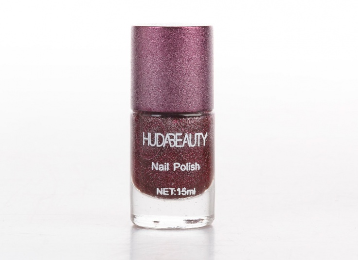 لاک ناخن Huda Beauty