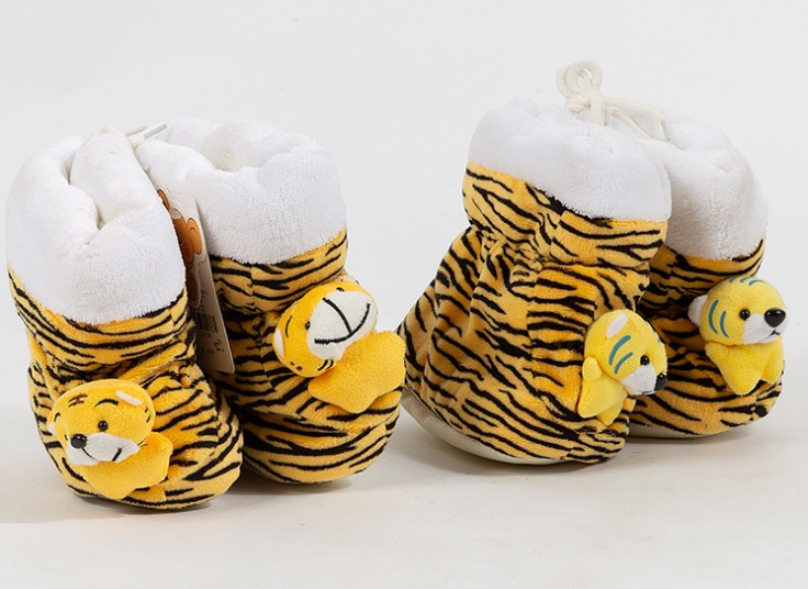 پاپوش ساق دار بچگانه