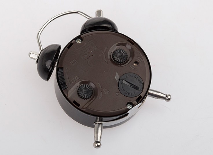 ساعت رومیزی شماته دار