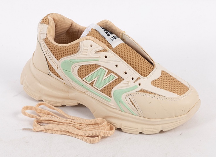 کتانی زنانه طرح New Balance