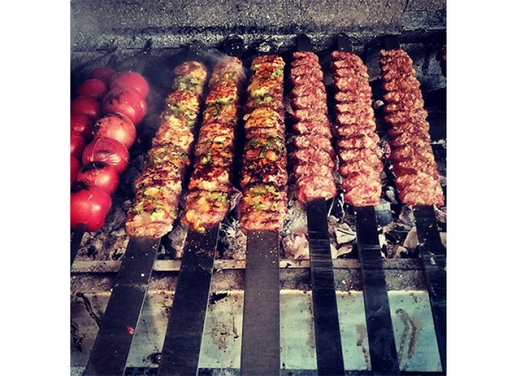 رستوران چنگال پلاس