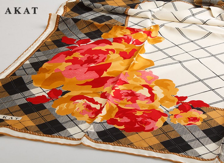 روسری ساتن AKAT