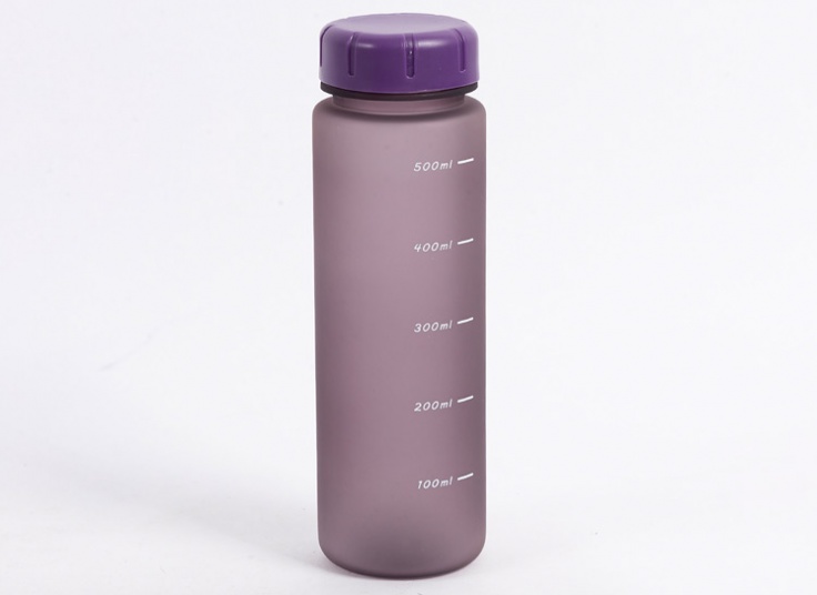 بطری آب پلاستیکی