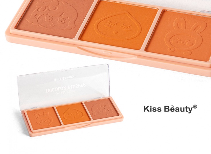 پالت رژگونه 3تایی kiss beauty