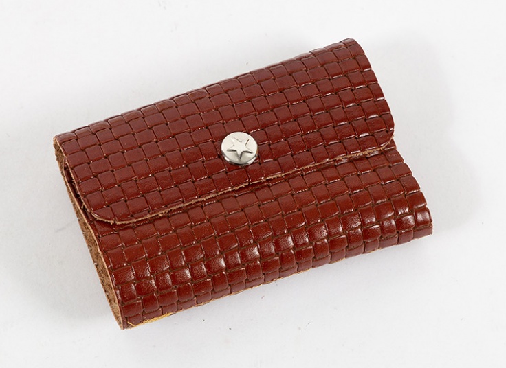 جا کارتی دکمه دار چرم طبیعی