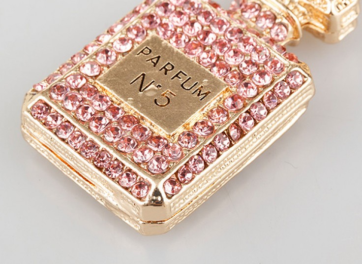 آویز کلید کریستالی طرح Channel