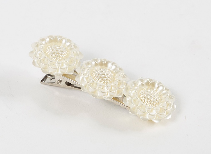 گیره مرواریدی مو