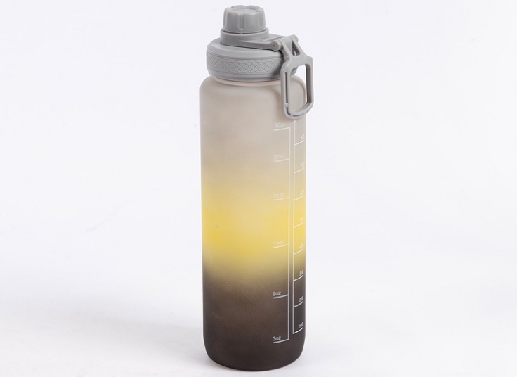 قمقمه ورزشی سه رنگ