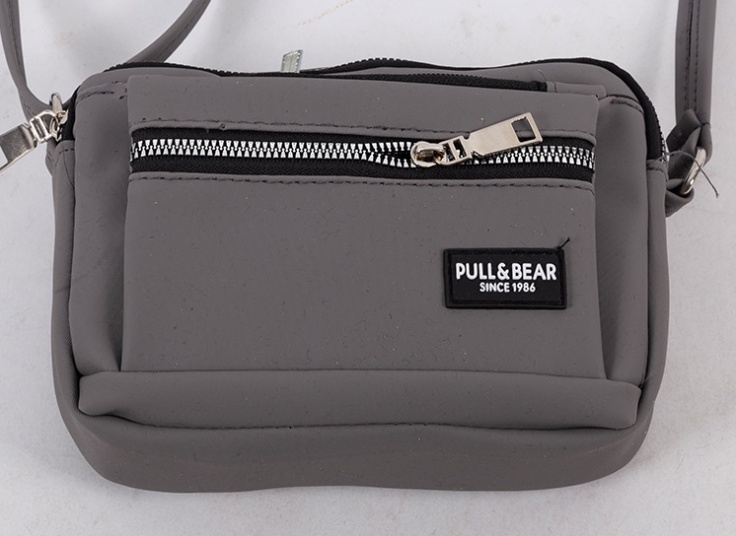 کیف پاسپورتی طرح Pull & Bear