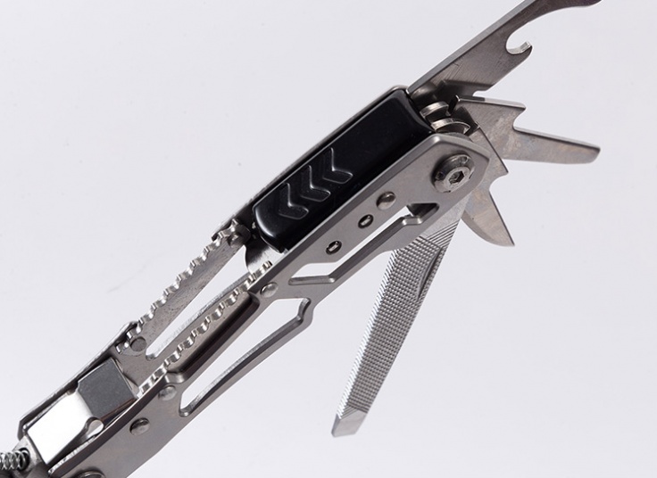 ابزار چند کاره کمپینگ