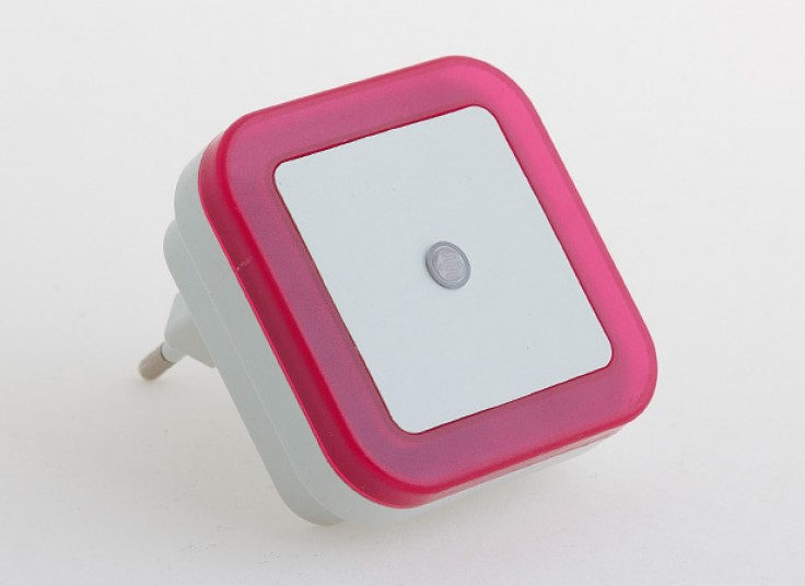 چراغ خواب هوشمند