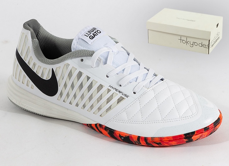 کتانی سالنی Nike LunarGato II 