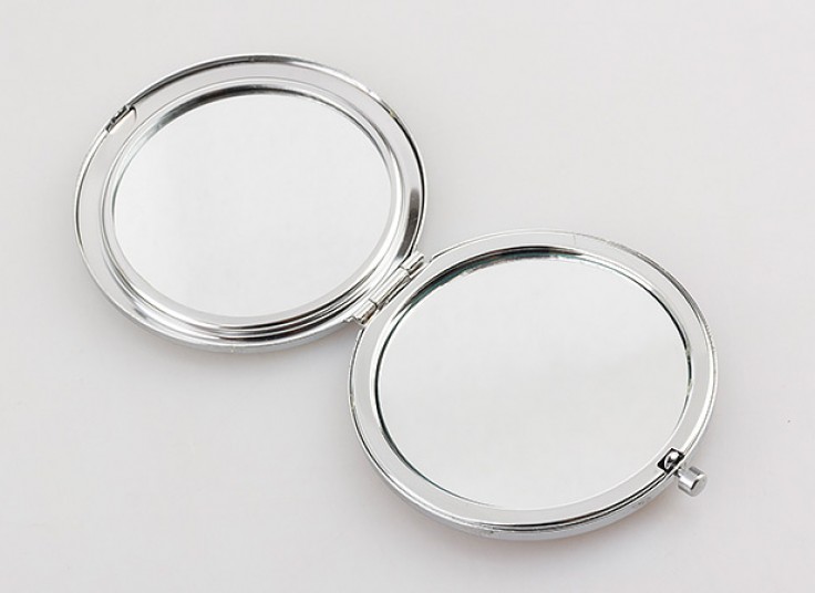 آینه جیبی زوم دار Patterned