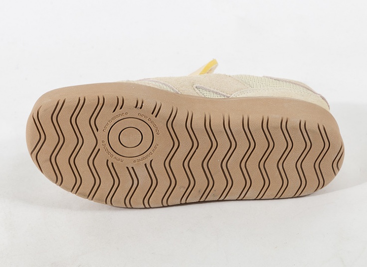 کتانی زنانه New Balance مدل CT302