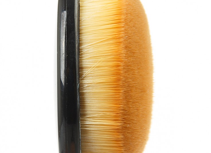 براش حرفه ای Huda Beauty