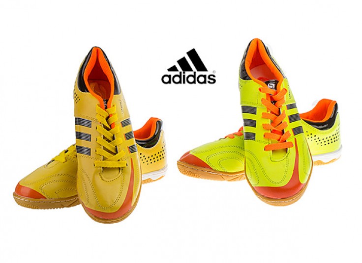 کفش فوتبال Adidas