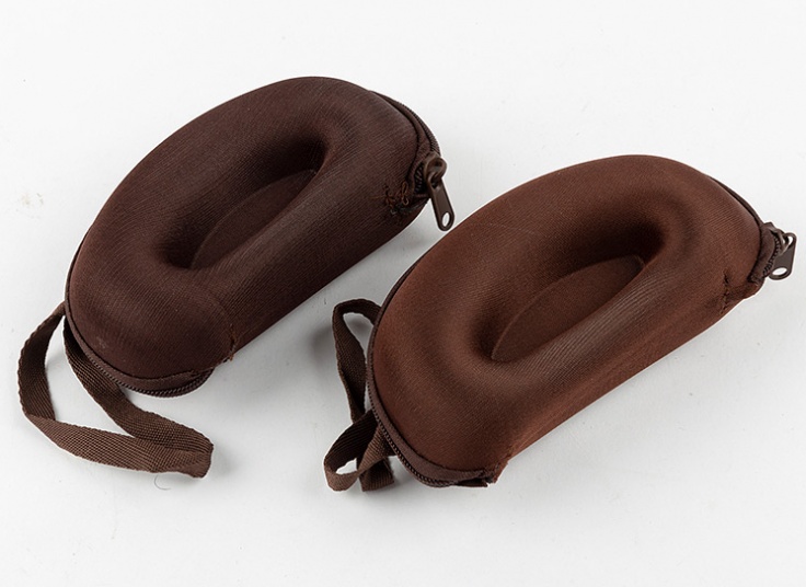 کیف عینک بند دار