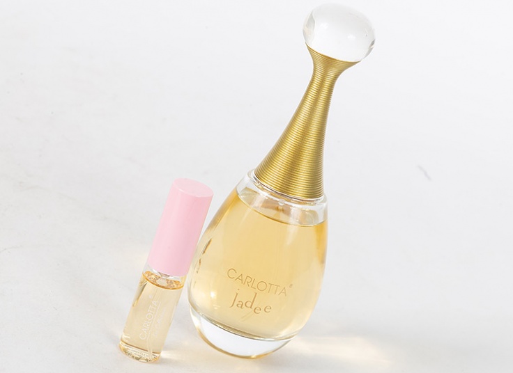 پکیج کادویی محصولات آرایشی CARLOTTA