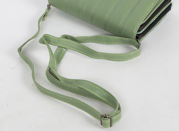 کیف پاسپورتی Fendi