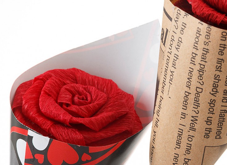 گل رز کاغذی