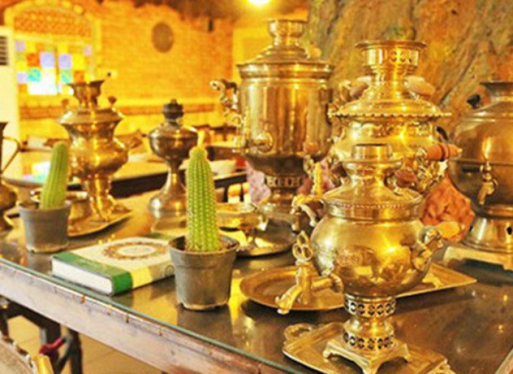 سرویس چای و قلیان سفره خانه چاردیواری