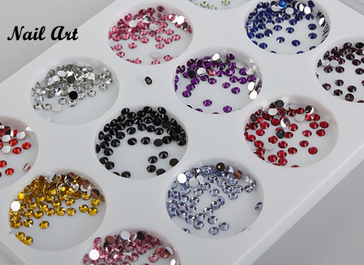 نگین و مهر ناخن Mei jia er