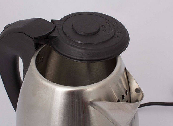 کتری برقی بیسیم SARINA مدل UV918