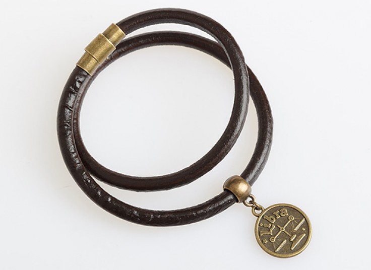 دستبند چرمی ماه تولد