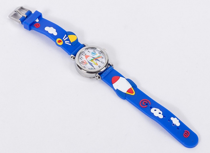 ساعت مچی عقربه ای بچگانه