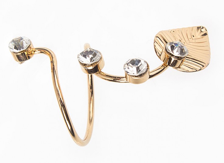 انگشتر پیچی