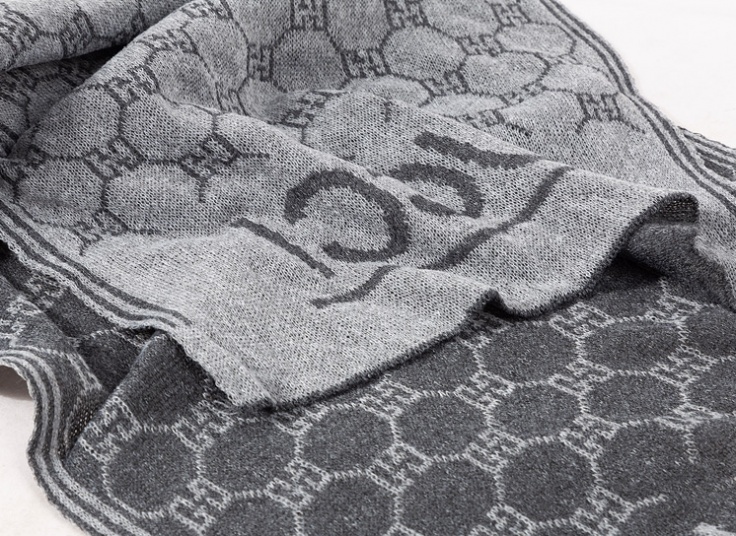 شال بافت زنانه Gucci