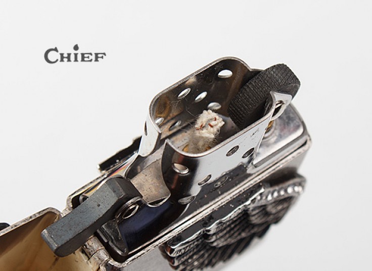 دو مدل فندک CHIEF