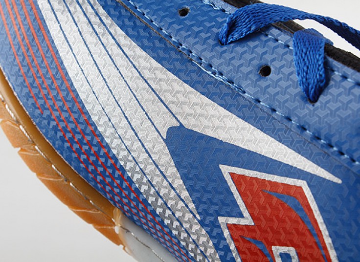 کفش فوتبالی CR7