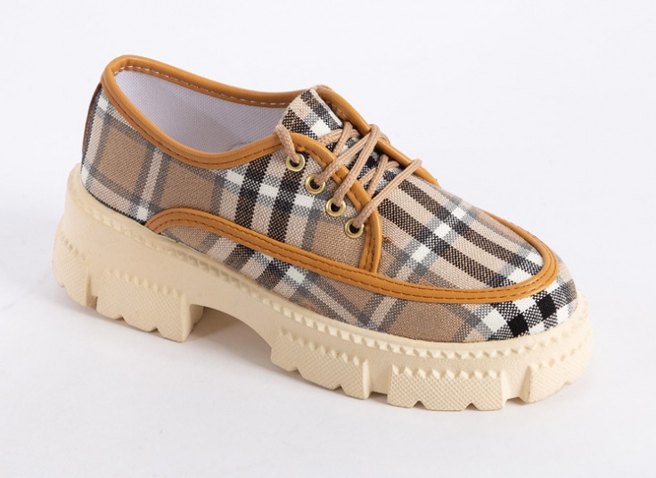 کفش زنانه طرح Burberry