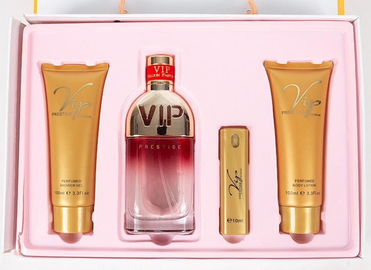 پکیج کادویی محصولات آرایشی CARLOTTA