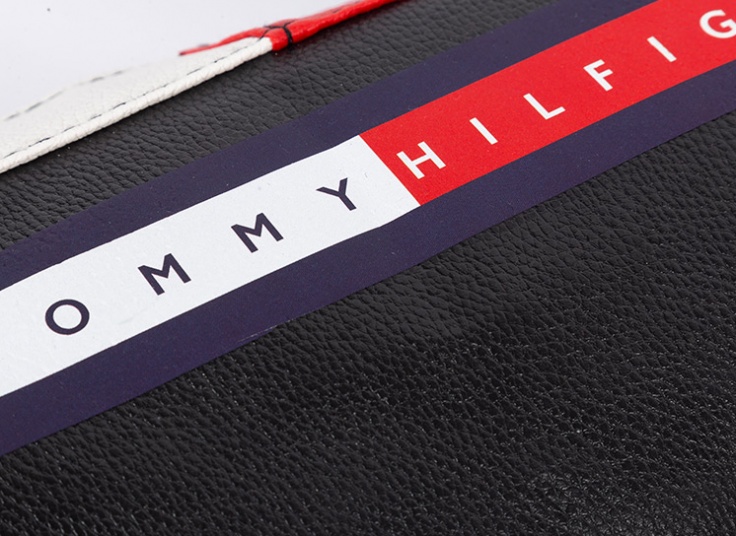 ساک چرمی ورزشی Tommy Hilfiger