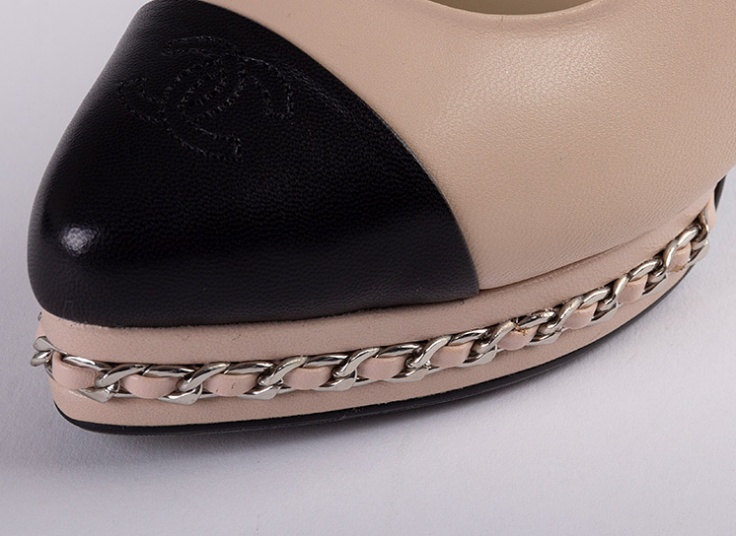 کفش پاشنه دار چرم طبیعی Chanel