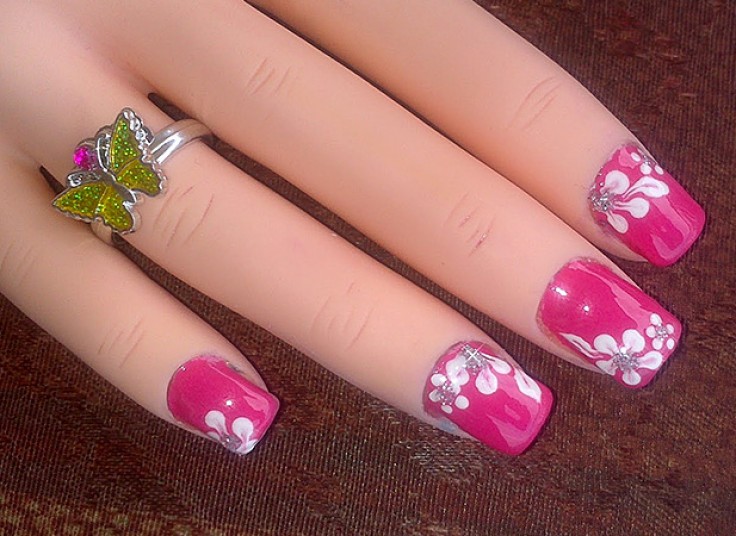 خدمات ناخن لاکچری