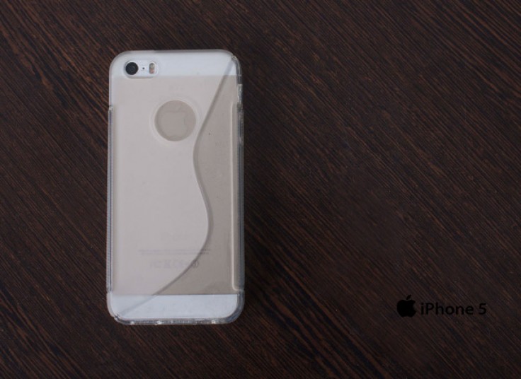 قاب ژله‌ای و محافظ صفحه iphone5