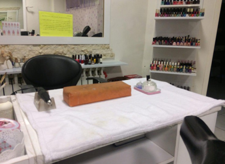 خدمات ناخن سالن زیبایی الی ناز