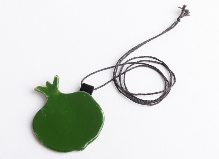 گردنبند انار سفالی