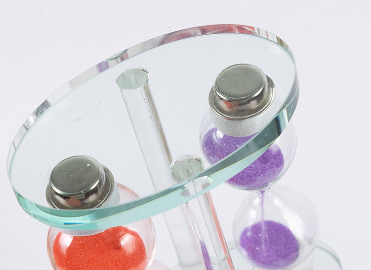 ساعت شنی کریستالی